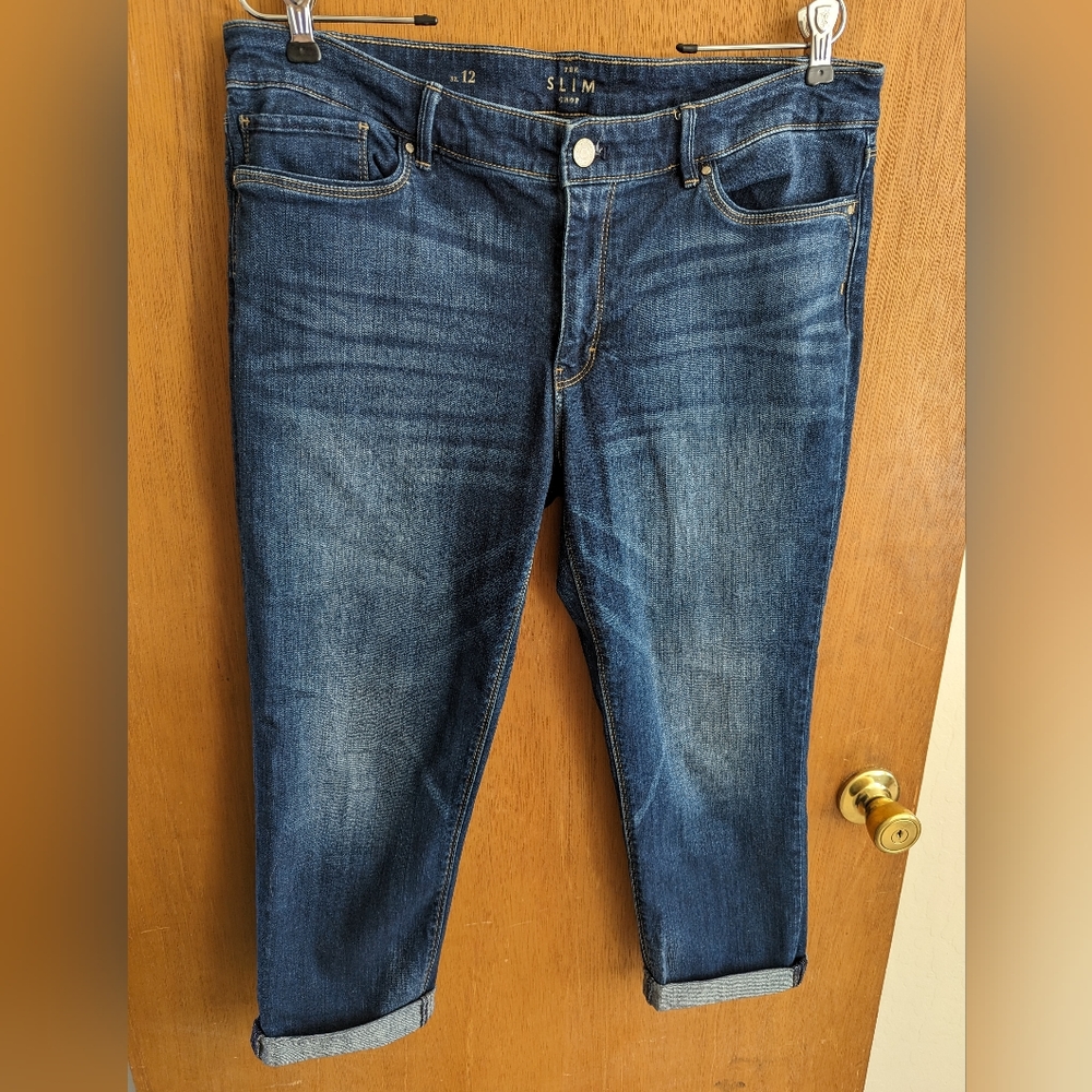WHBM Mid-Rise Slim Cropped Jeans, Size 12